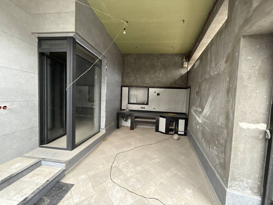 Участка,Ховли сотилади срочнооо . Сергели массив кенг макон махалла