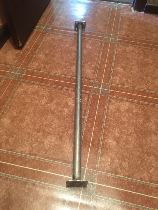 Турник дверной железный