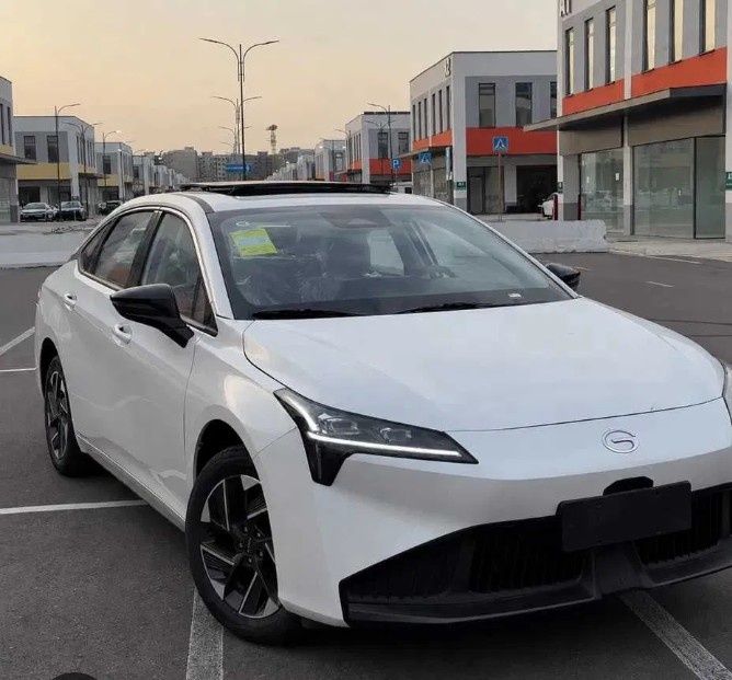 S plus Gac aion mashina
