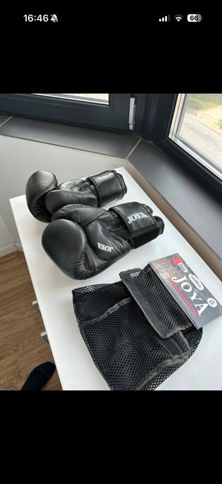 Manusi box / contact Joya