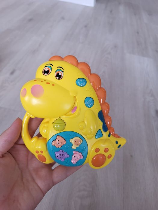 Развивающие игрушки для малышей