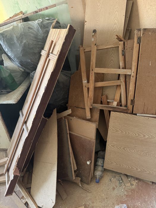 Отдам самовывоз! Двери, прочее