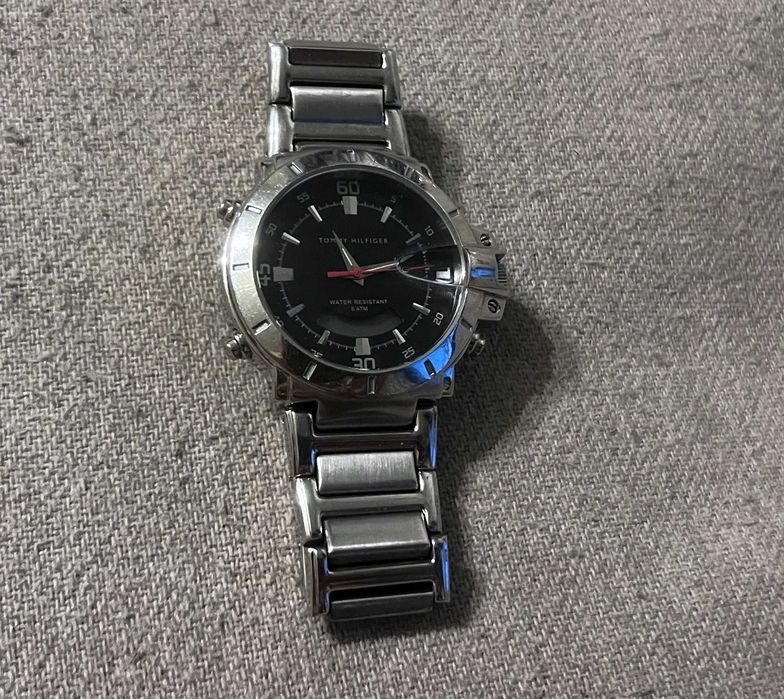 Ceas Tommy Hilfiger Barbatesc Otel Inoxidabil Quartz 5ATM