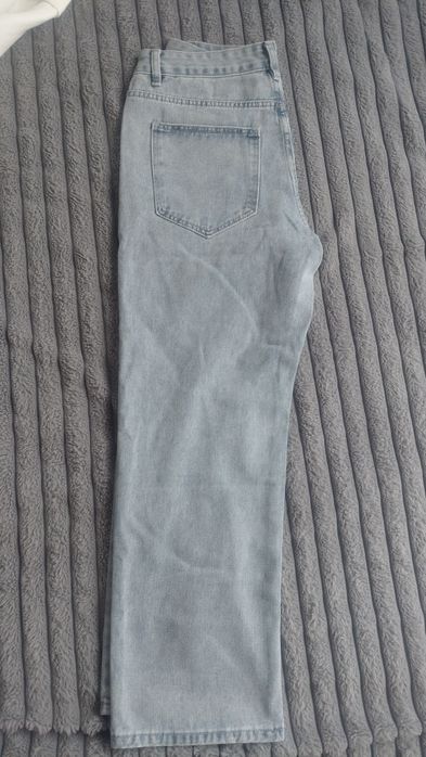 Blugi fleared-straight fit