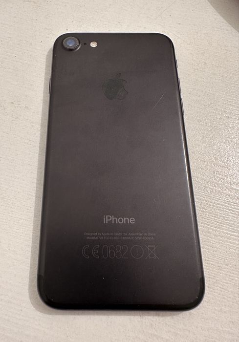 iPhone 7 black 32 GB