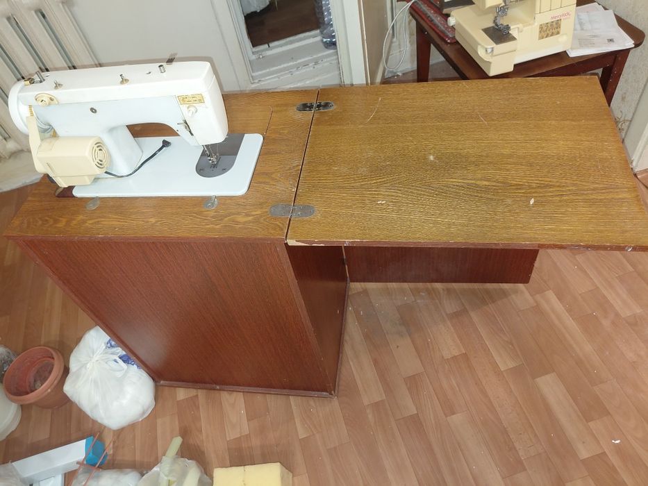 Продам швейную машинку «Чайка-142М»