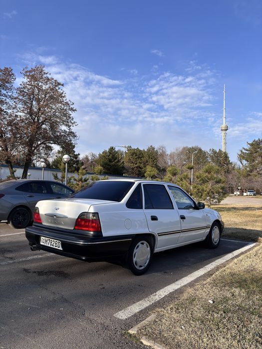 Nexia DOHC люкс 2003г 264000км