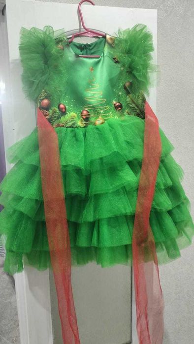 Продам детские платья