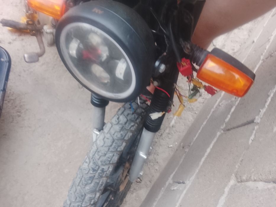 Мотоцикл  Bajaj boxer 150 торг