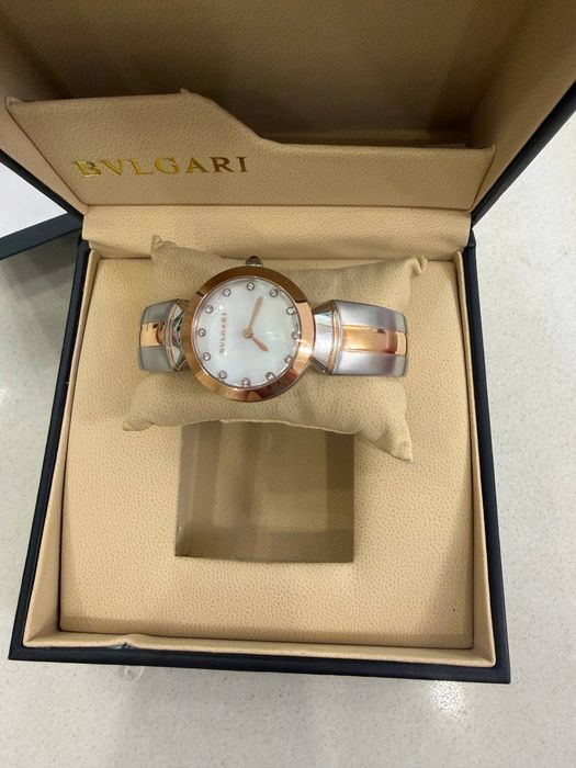 Продам новые женские часы   bulgari