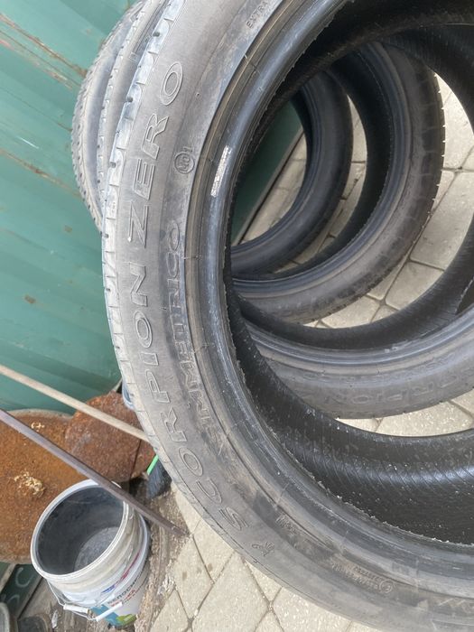 Продам шины 295/40/22