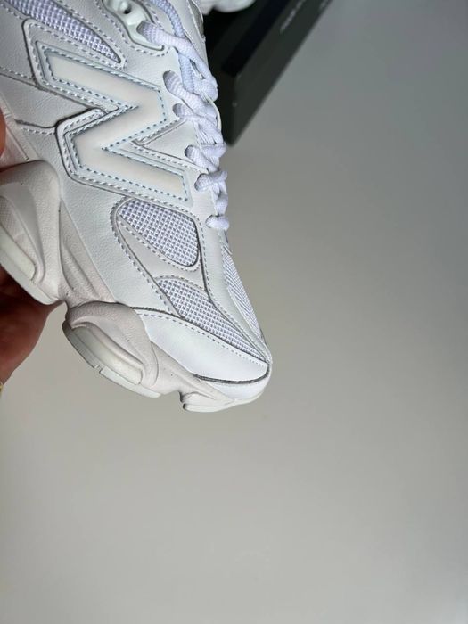 New Balance 9060 “Triple white”