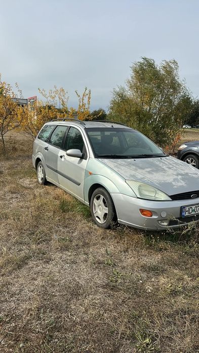 Vând Ford focus 2001 pentru dezmembrări și nu numai,cu respectare din Bucovăț Tm
