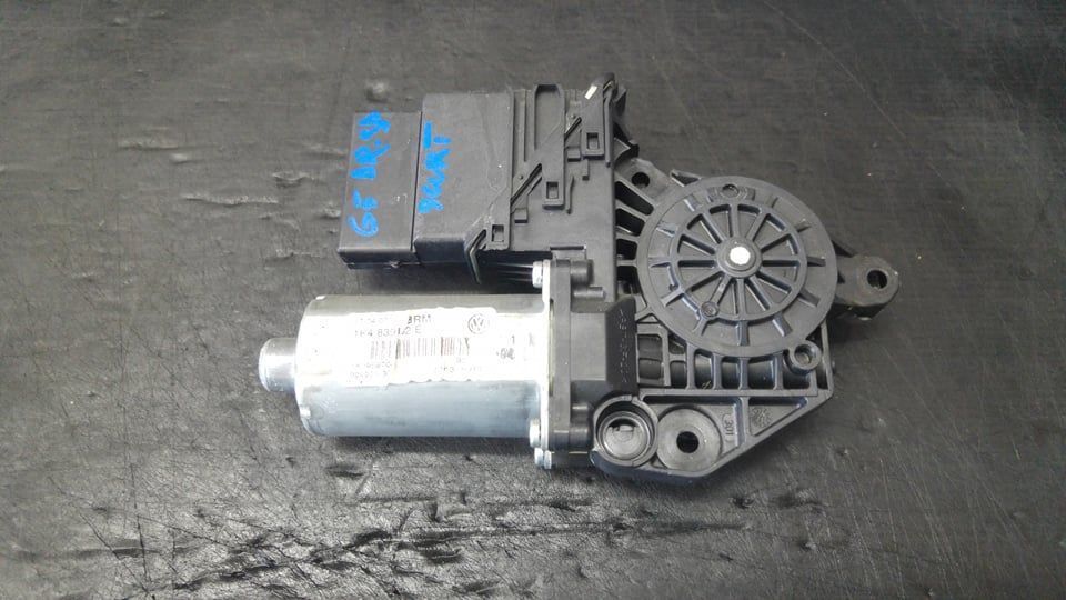 Motoras macara dreapta spate vw golf 5 1k1 0130821430 1k4839402e 1k0959704