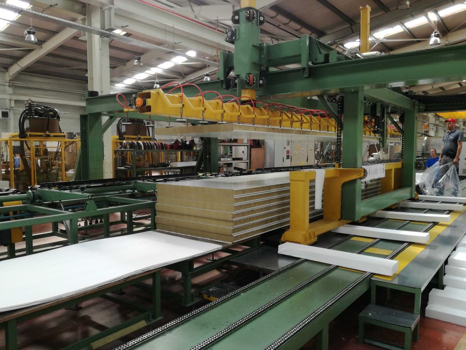 Panouri Sandwich - Vata Bazaltica - RF 180 Minute cu  Agrement Tehnic