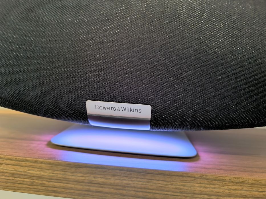 Boxa Bowers & Wilkins Zeppelin în garanție