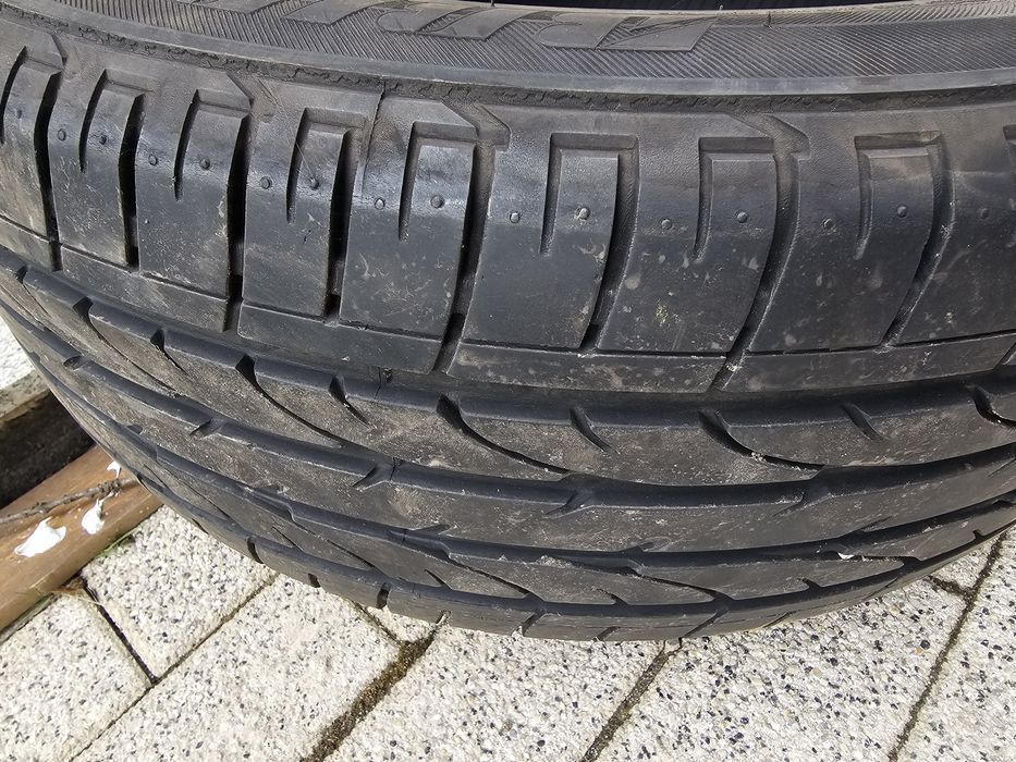 Продавам летни гуми Бриджстоун 235/50/18