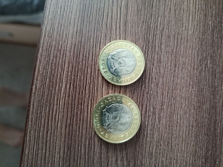 Продам монеты новые.