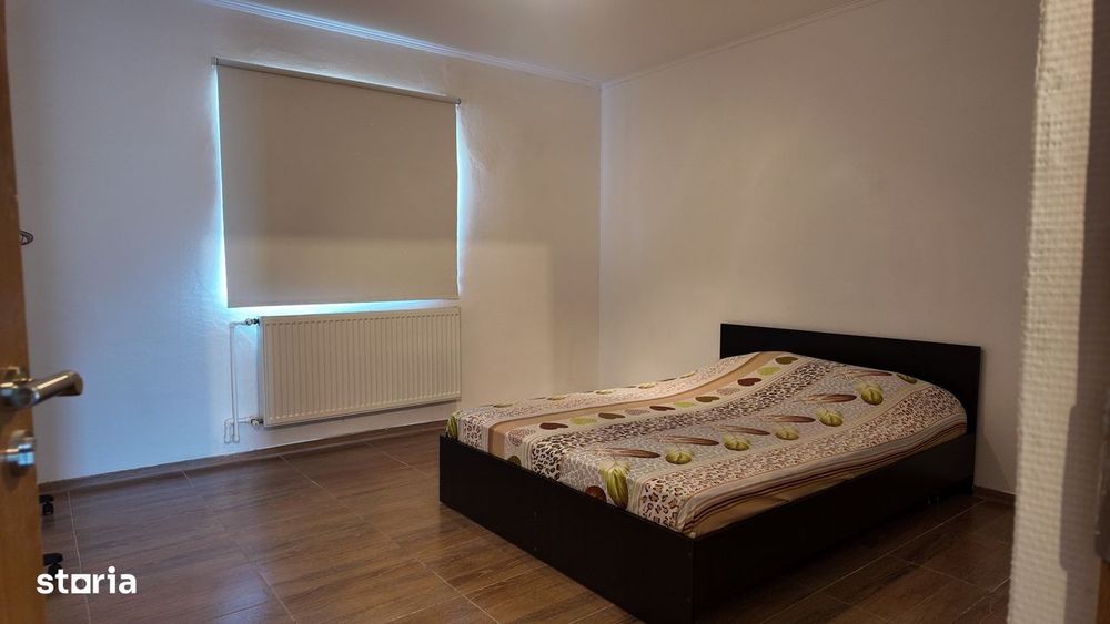 Vindem casa in Lumina