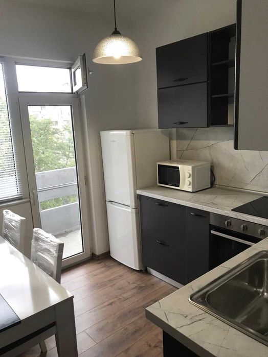 Дава се под наем Двустаен апартамент в Пловдив, Каменица 2 - 55 кв.м за 300 € - Снимка #2