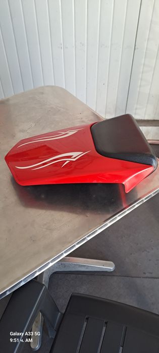 Yamaha R1 заден капак