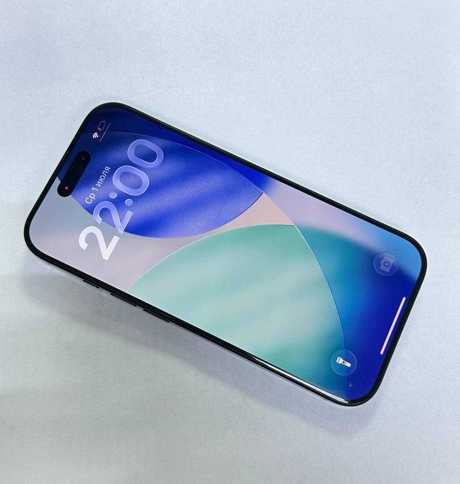 телефон Apple iPhone 16 Pro
