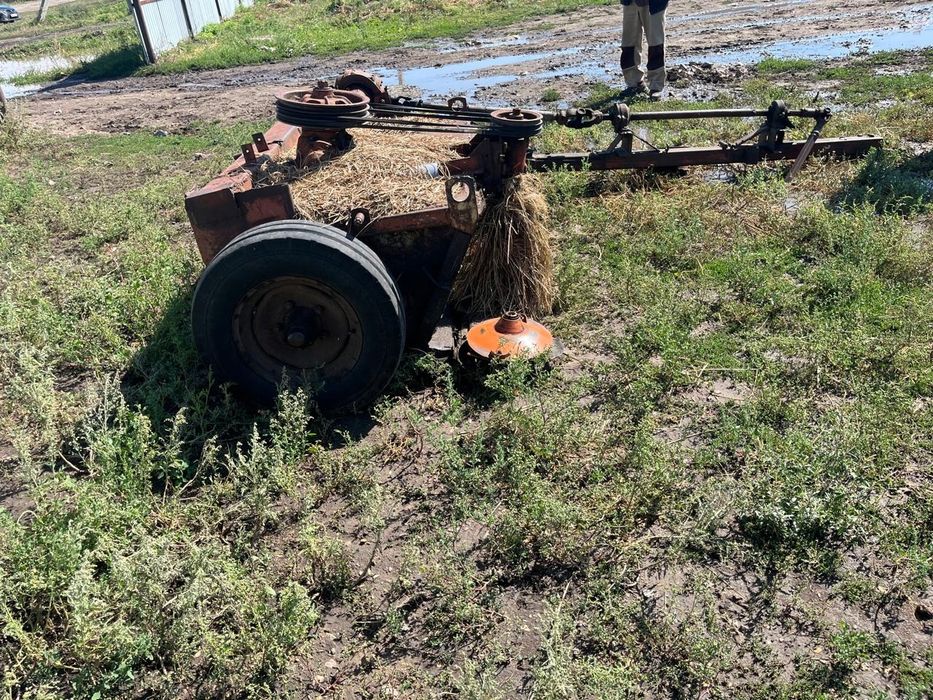 Продам косилку роторную