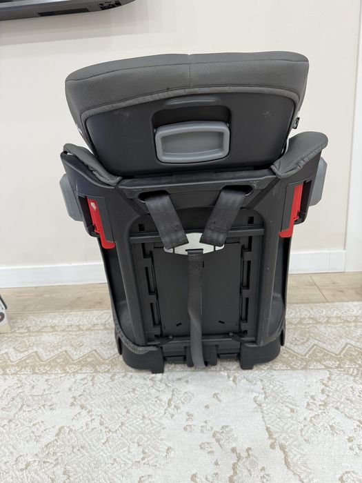 Продам автокресло универсал