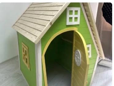 Casuta din lemn pentru curte, copii