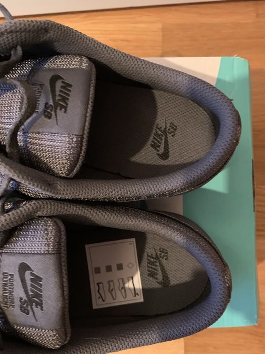 Pantofi sport Nike (marime 42,5)