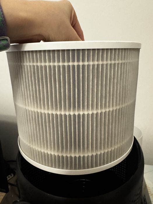 Vând purificator de aer Levoit Core 300