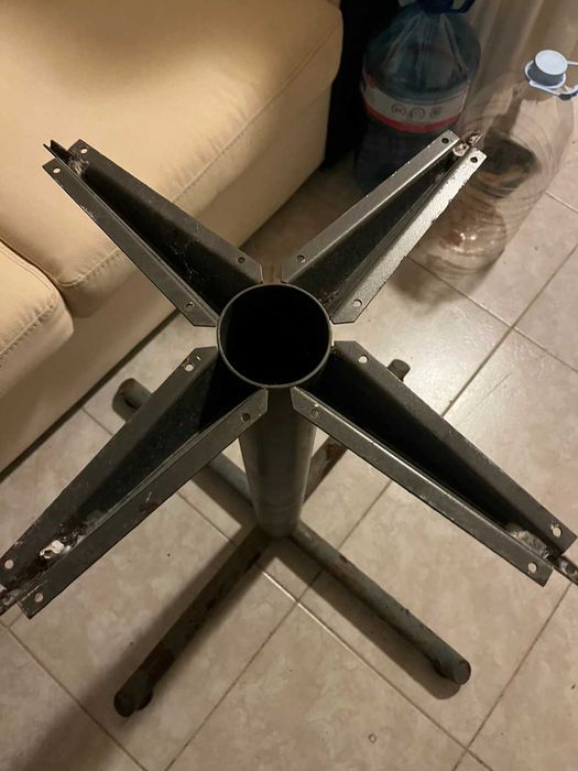 маси верзалитни с метални крака