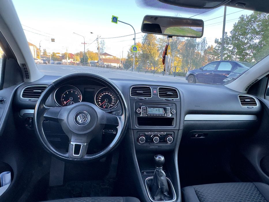VOLKSWAGEN Golf 2011 — imagine 5