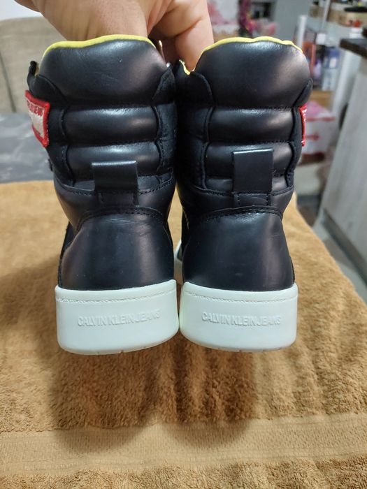 Ghete Calvin Klein nr 37