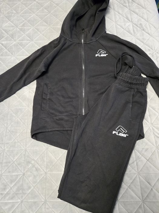 Дамски екип FLAIR