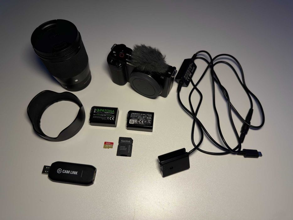 Sony ZV-E10 Mirrorless + Sigma 16mm f1.4 Sony E + Accesorii livestream