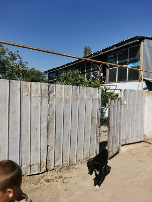 Продаётся  дача.