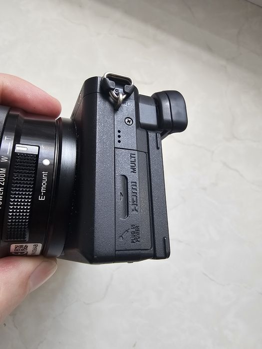 Sony A6400 с объективом 16-50