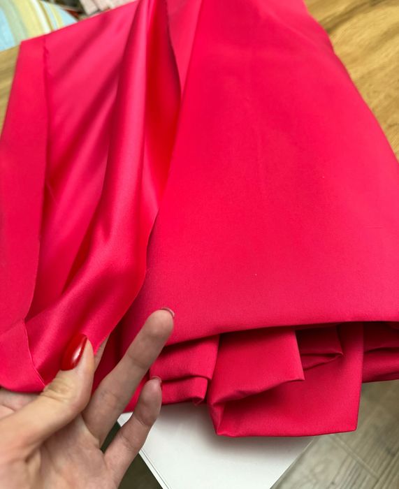 Материал тафта глянцевая розовая и нейлон белый