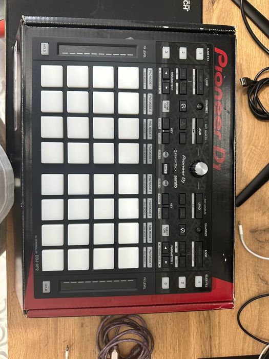 Pioneer DDJ-XP2 - субконтроллер для Serato / Rekordbox
