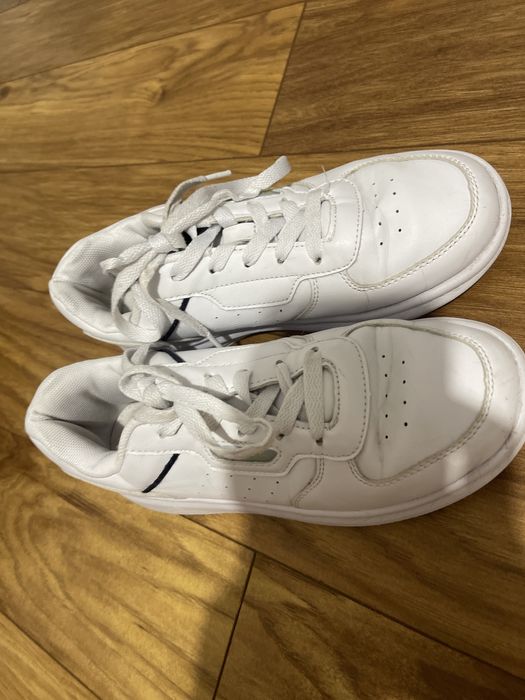 Обувки за момче