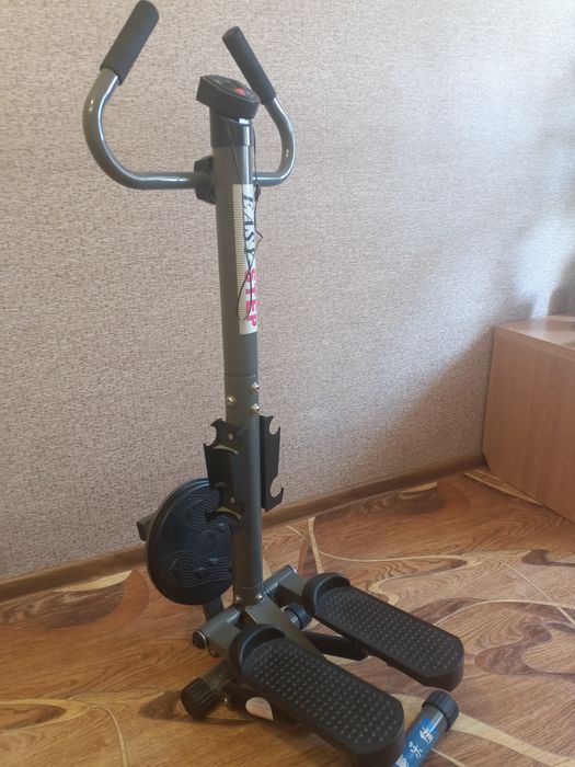 Продам степ тренажер.