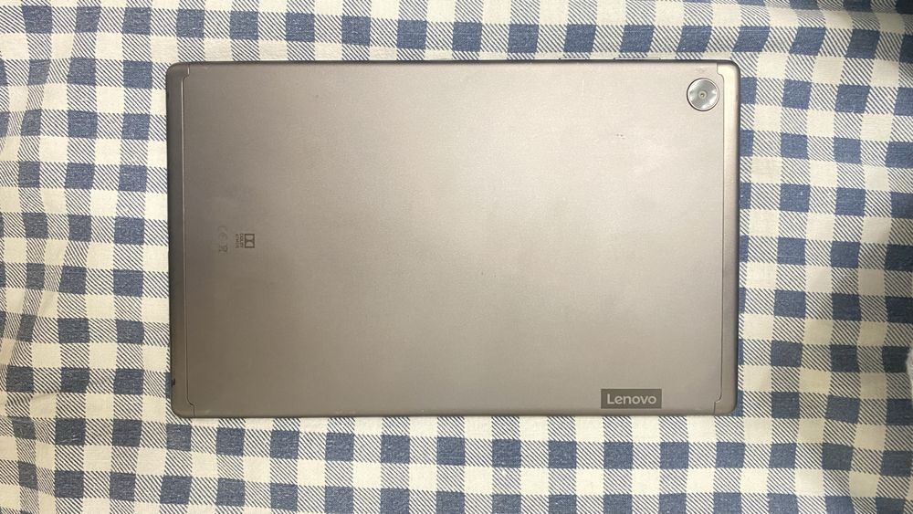 Планшет Lenovo продам срочно