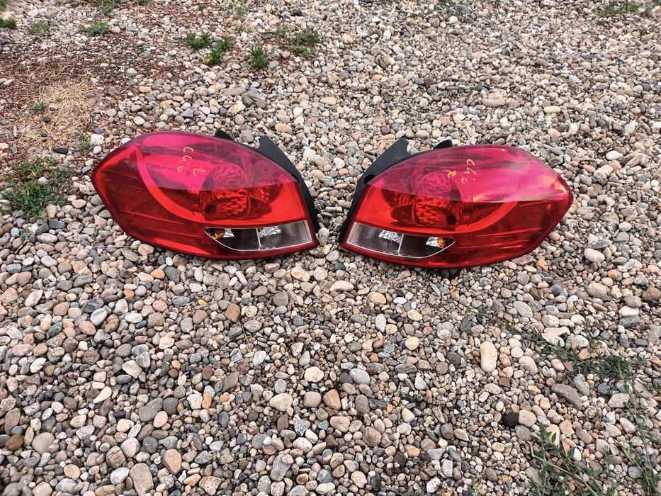 ляв и десен стоп за рено клио 3 комби RENAULT CLIO III