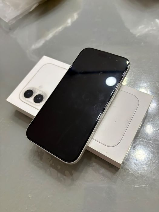 Iphone 16 128gb состояние хорошая