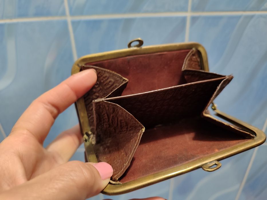 Кошелечек с латунным “поцелуйчиком”