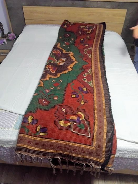 Продавам чисто нов уникален китеник "Царска корона: