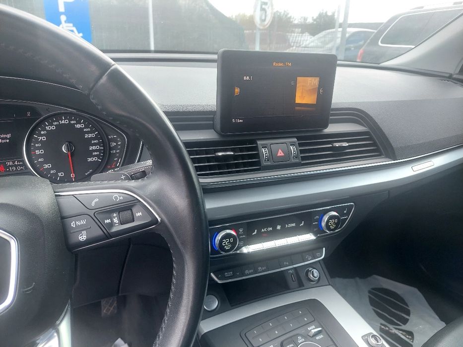 Vând Audi Q5,  2020,2l ,benzină!