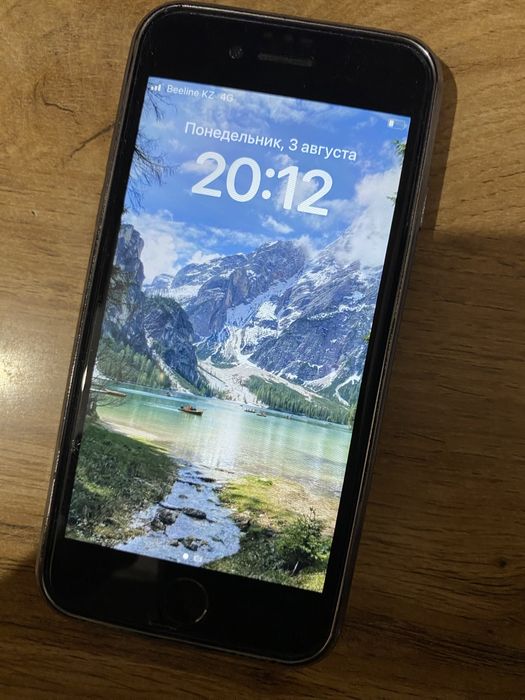 Iphone SE 64гб