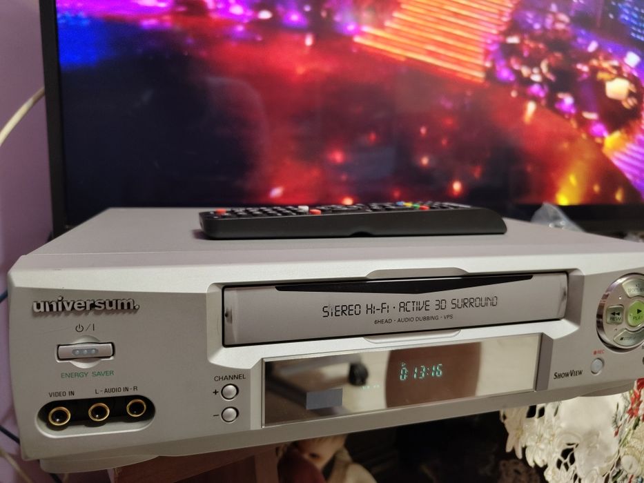 Videorecorder Universum VR 27013A Quelle,6 capete,Stereo HI-FI Germania